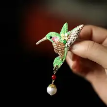 刺繍小鳥デザインのブローチ【パール付き・レトロスタイル・秋冬用・コート＆ニット用】