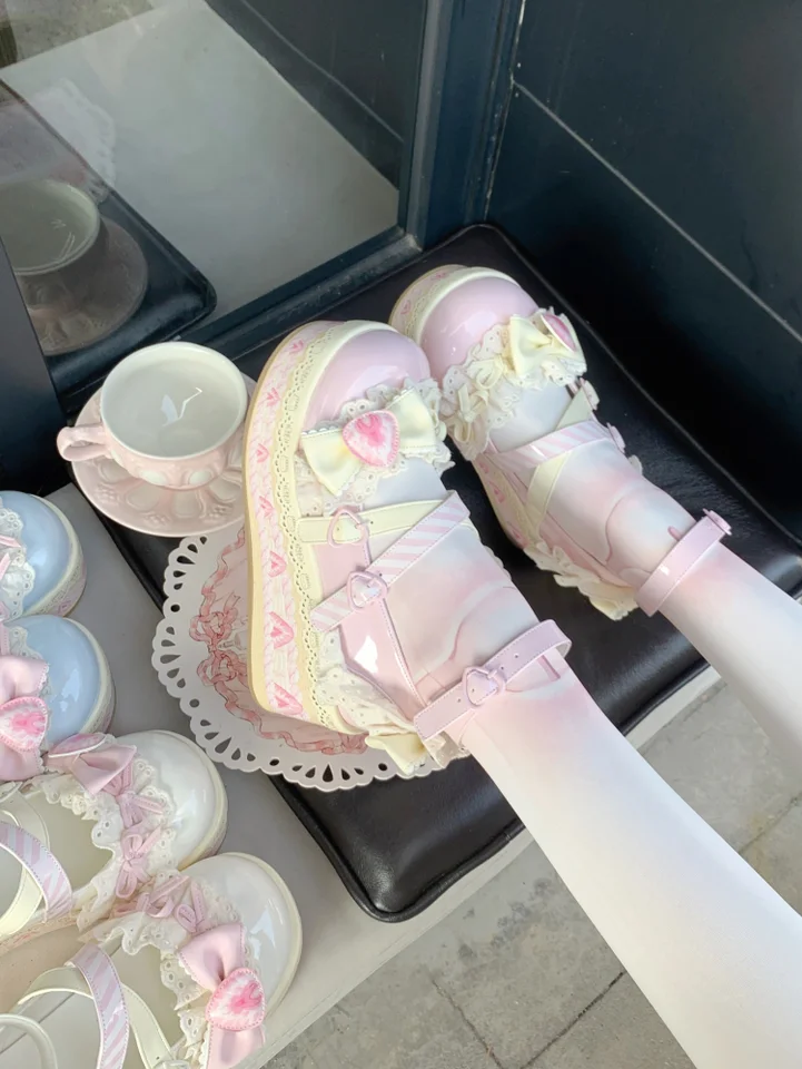草苺デザイン厚底ロリータシューズ【可愛い・全色展開】