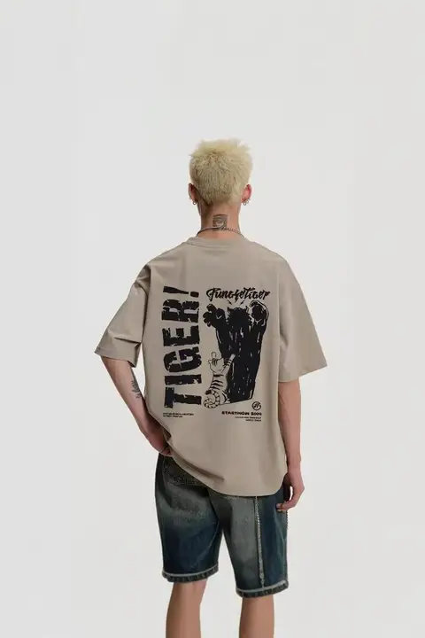 ジャングル虎デザインのストリートグラフィック半袖Tシャツ【個性的・コットン100%】