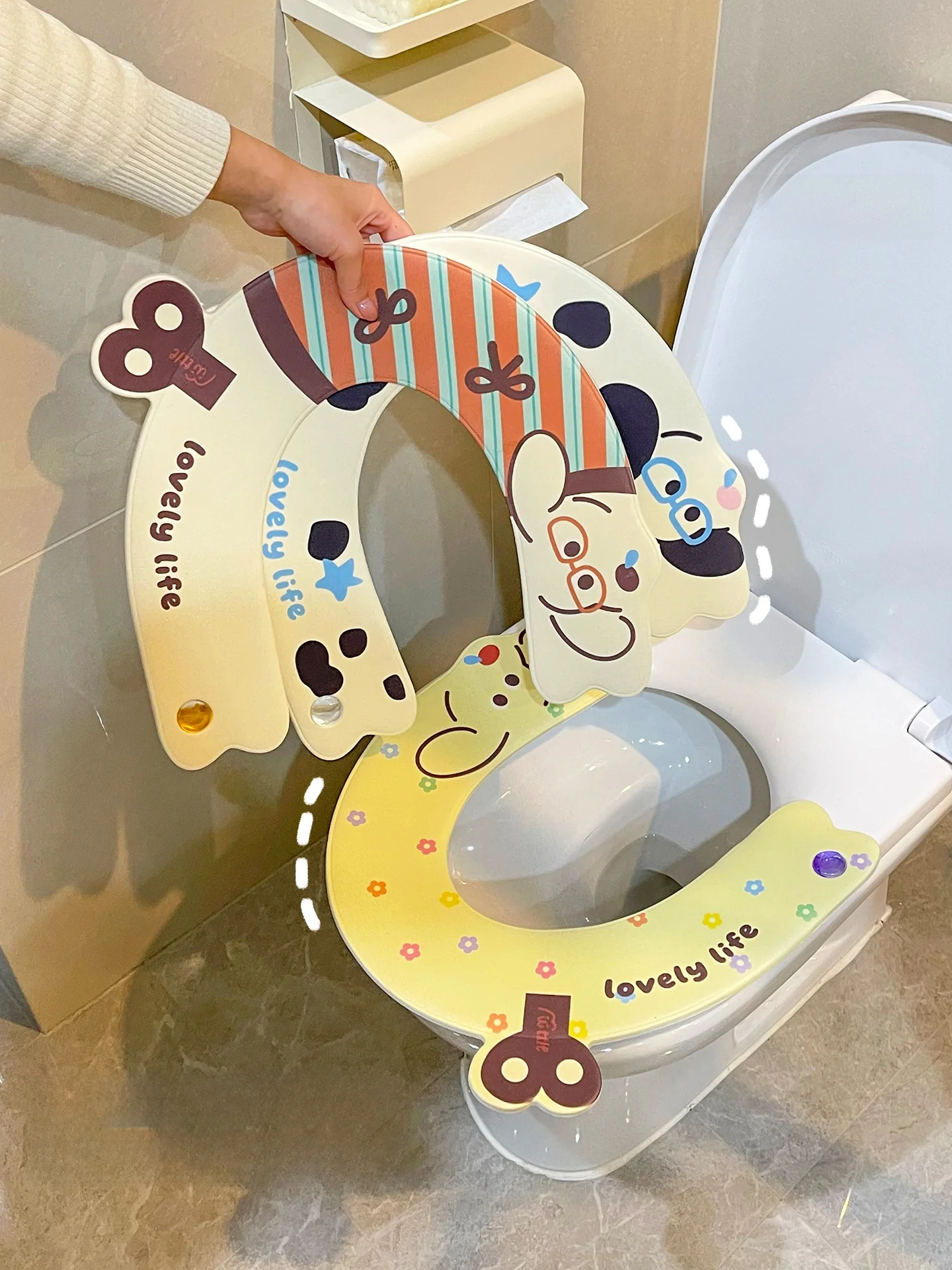 EVA製防水トイレ座布団：ホームセンターで購入する際の詳細情報と実用性