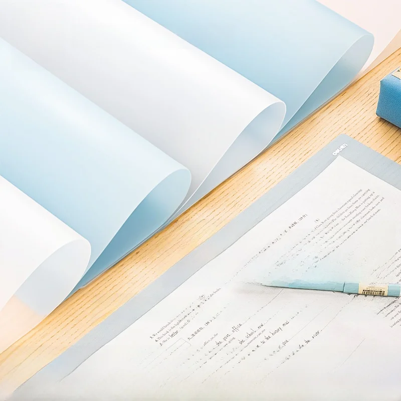 得力A4サイズ透明試験用デスクマット：学生用ソフトクッションの実用性と使い分け