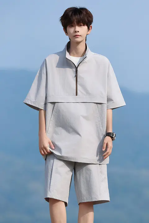 通気性のあるアイスシルク素材のメンズカジュアルウェア【夏用・短袖・ショートパンツ】（セットアップ対応）
