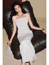 華やかな輝きのストレッチニットワンピース【手作りのプリーツ・スクエアネック・タイトフィット】