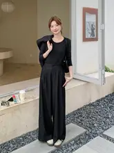 高級感のある黒のベストとワイドパンツ【春秋用・韓国スタイル・トレンド】（セットアップ対応）