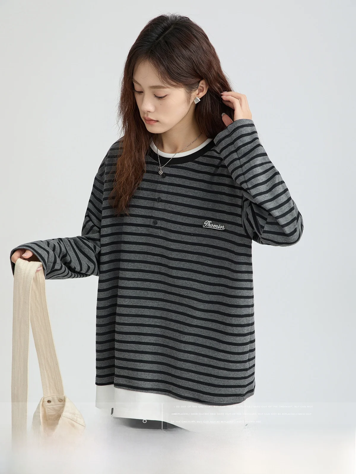 「tシャツ ロンt 重ね着 ダサい」という悩み、どうやって解決する？