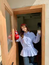 デザイン性のある青いストライプの長袖シャツ【ウエストゴム・女性用・秋用】
