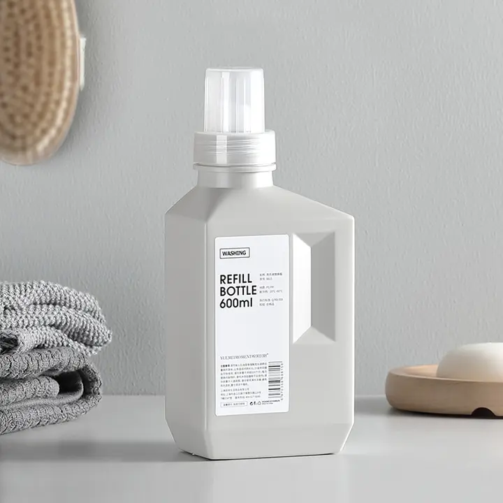容量大のプラスチック製ボトル【家庭用・洗剤・柔軟剤・シャンプー・洗濯液用・詰替えボトル】