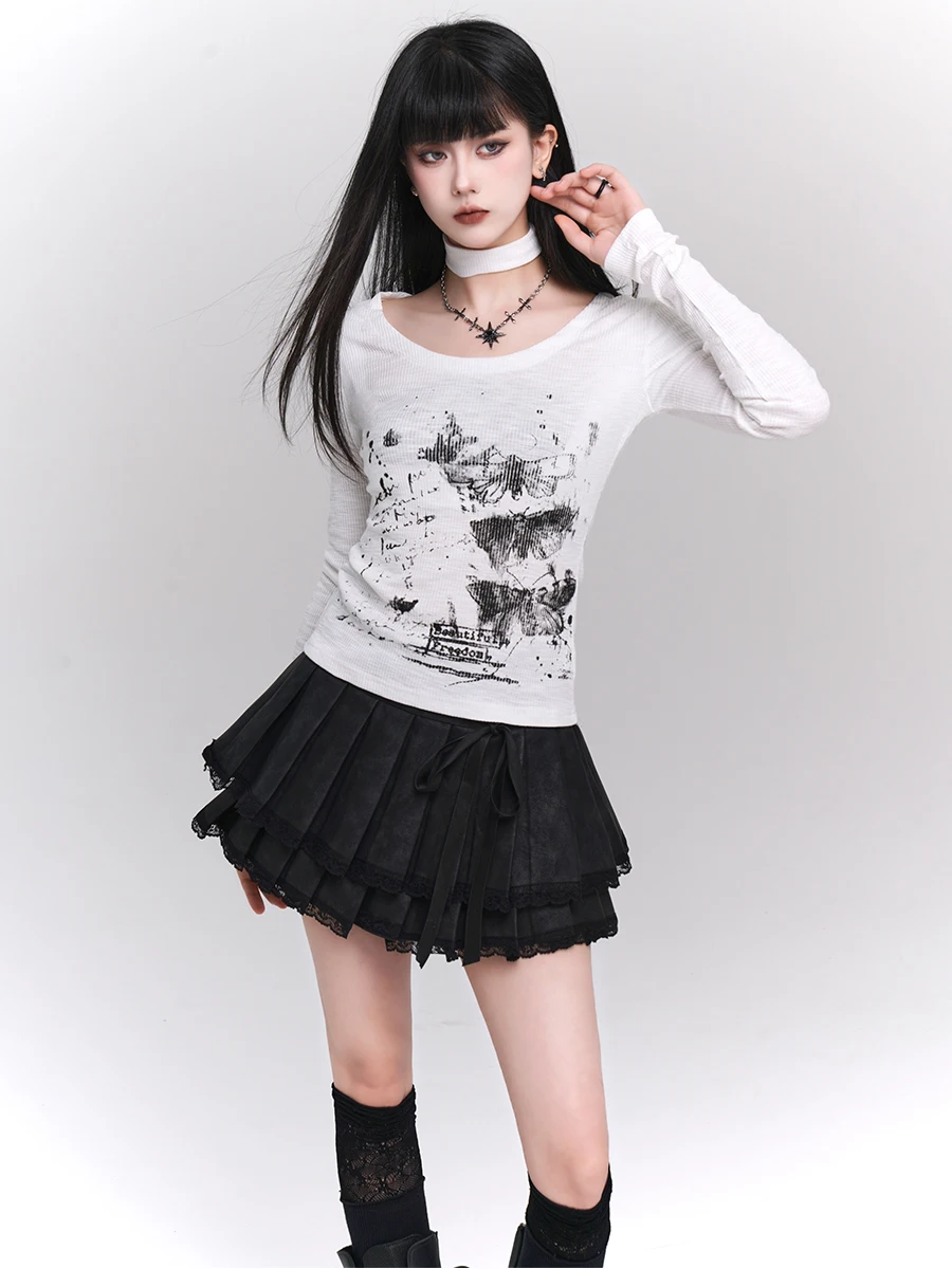 ホワイト長袖Tシャツ【レディース・春秋用・シンプルデザイン】