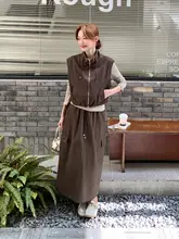 コーヒー色の韓国風ワークベストとスカート【春秋向け・おしゃれなOOTD】（セットアップ対応）