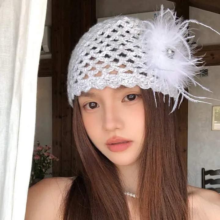 ビーニー レディース スローチニット帽 手編み フレンチ風 フェザー クロシェ 透かし編み 小顔効果 着回し