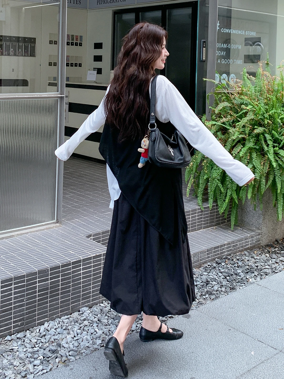 「ダサい服」を着る女性の心に寄り添う、夏の1着はこう選ぶ？