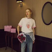 花束デザインの重厚なコットンTシャツ【男女兼用・誕生日ギフト用】（セットアップ対応）