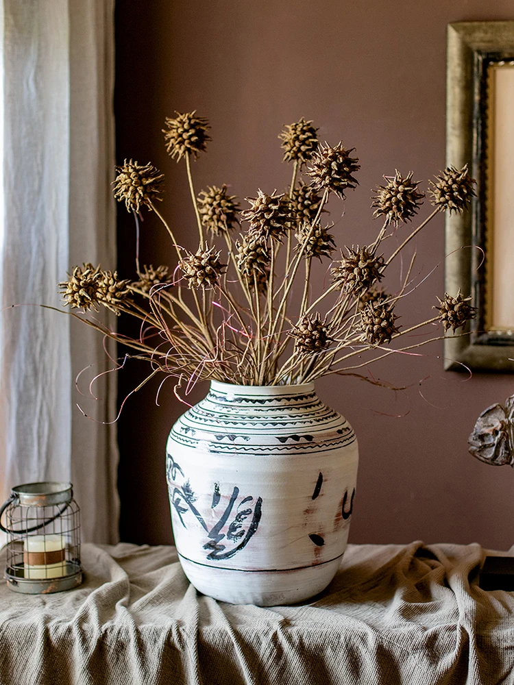 リアルな造花の球体アートフラワーで、家の中をどう彩る？