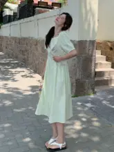 デザイン性に優れたジャガード生地の緑のワンピース【ウエストマーク・Aライン】