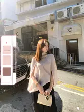 高襟ケープ風ニット