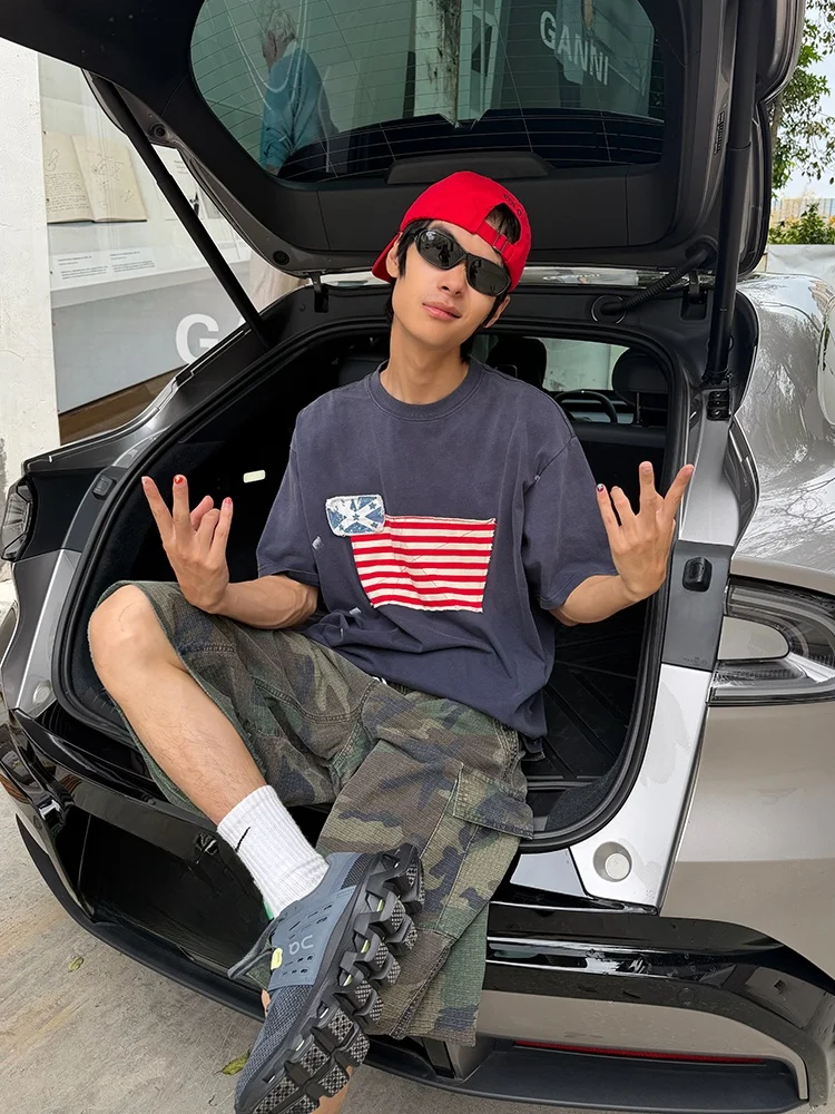 色褪せたTシャツは本当にダメなのか？それとも、むしろ“生きている”証拠なのだろうか？