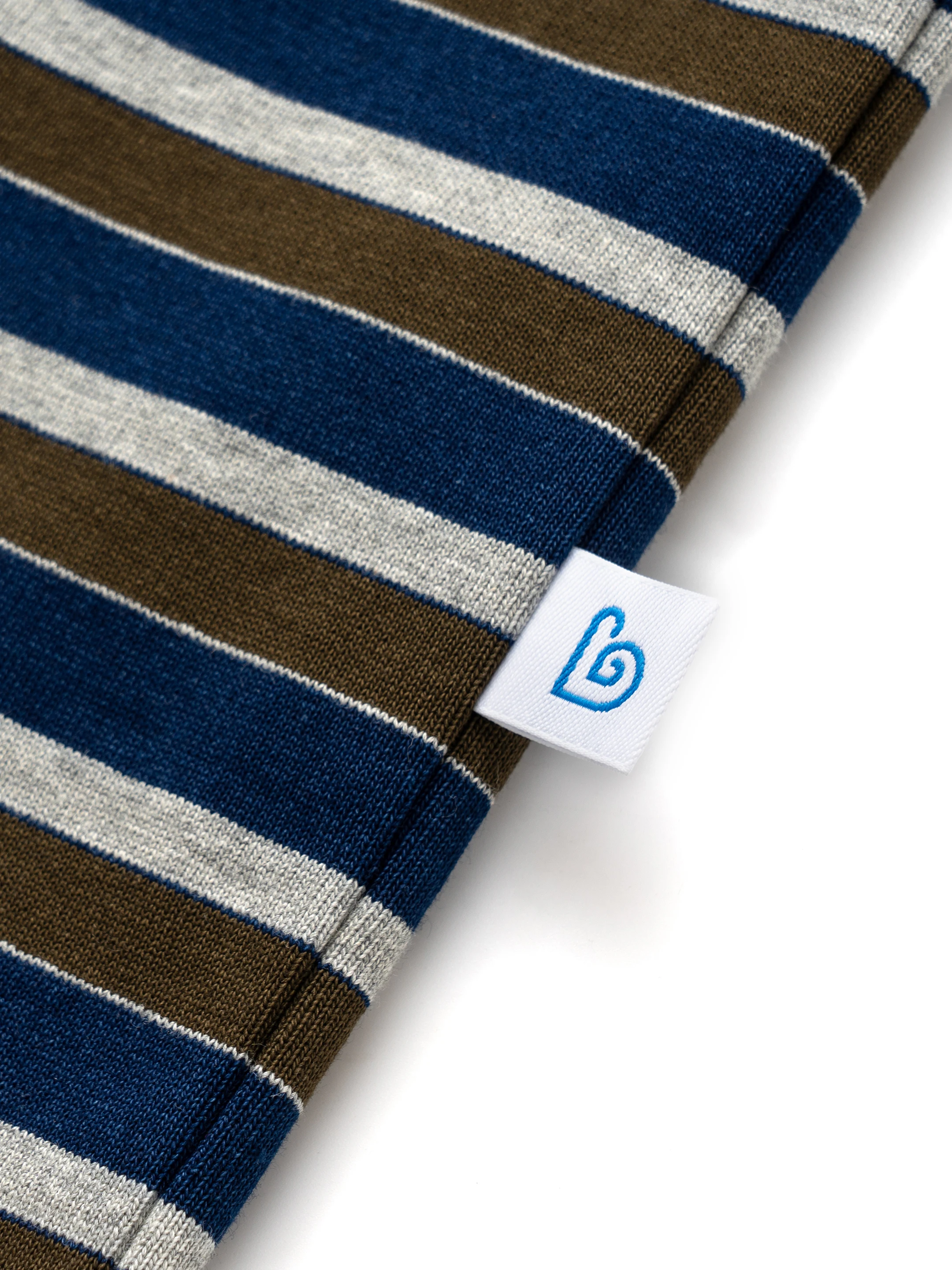 アニメイラストストライプTシャツ：BENT IDEAの夏用潮スタイルが提供する日常着の実用性