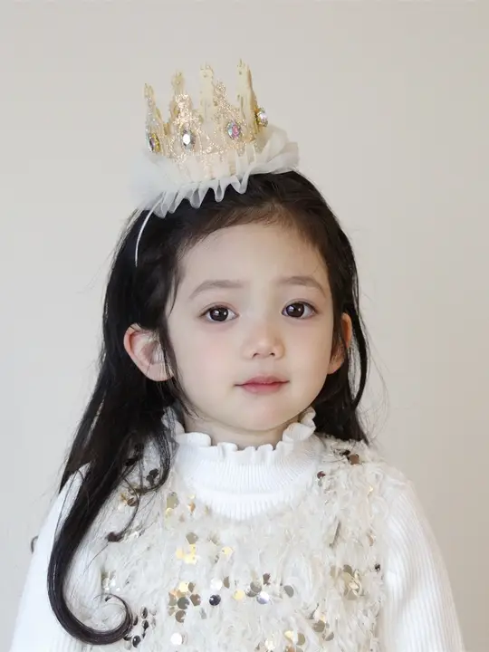 王冠カチューシャ ベール付き キッズ ガールズ 上品 おしゃれ インスタ映え 誕生日 1歳 撮影 ステージ