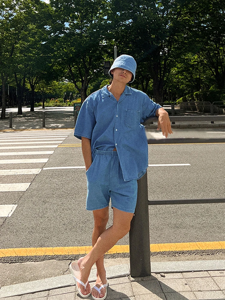 春夏用 メンズデニムショートパンツ：軽量・トレンド・カジュアルな日常スタイルの実用性解析
