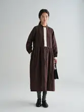 ブラウンの刺繍入りリネンヴィンテージワンピース【水洗い加工】