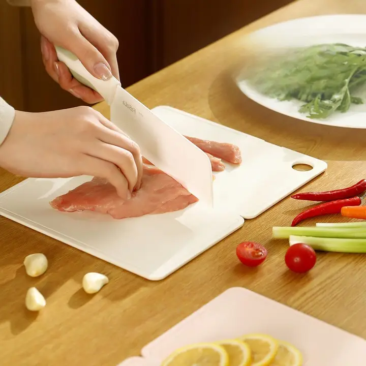折りたたみ式プラスチックまな板【防カビ・携帯便利・ミニサイズ】