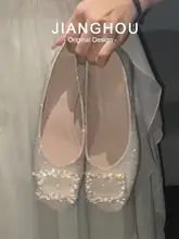 高級感あるバタフライデザインのハイヒール【クリスタル装飾・パール付き・粗めヒール・マリージェーンスタイル】