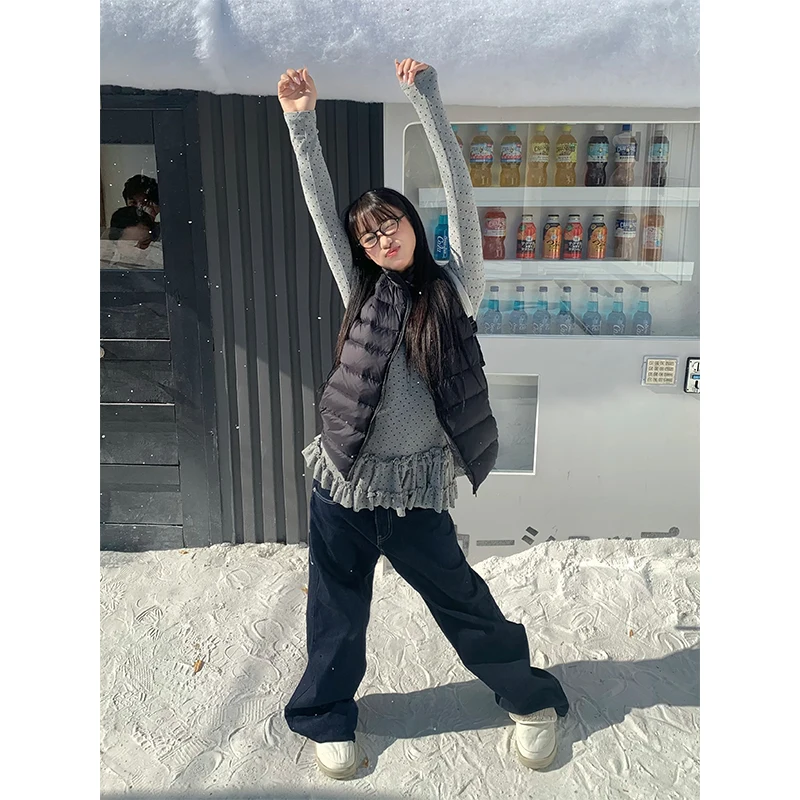 20代後半女性が選ぶ、通勤とカフェで使える「ドット柄フリル長袖Tシャツ」は本当に必要？
