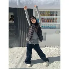 ドット柄フリル付き長袖Tシャツ【女性用・春秋・重ね着対応】
