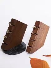 シンプルなウォールナットのリングディスプレイ【創造的な撮影小物・ジュエリーディスプレイ】