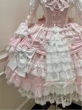 華やかで優雅なピンクのロリータ風ドレス【古典的デザイン・プリンセススタイル】