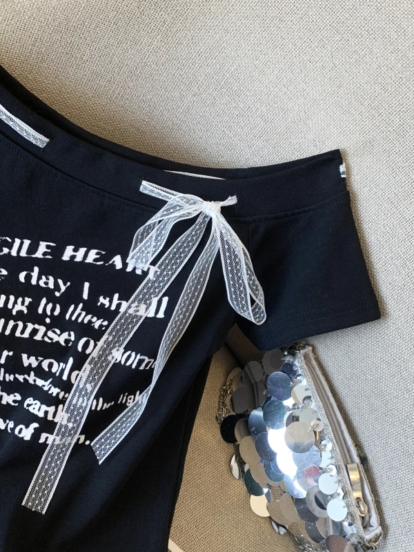 通勤風のTシャツで重ね着コーデを失敗しない方法は？