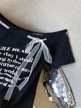 デザイン性のある肩出しTシャツ【レースパッチワーク・女性用・夏向け】