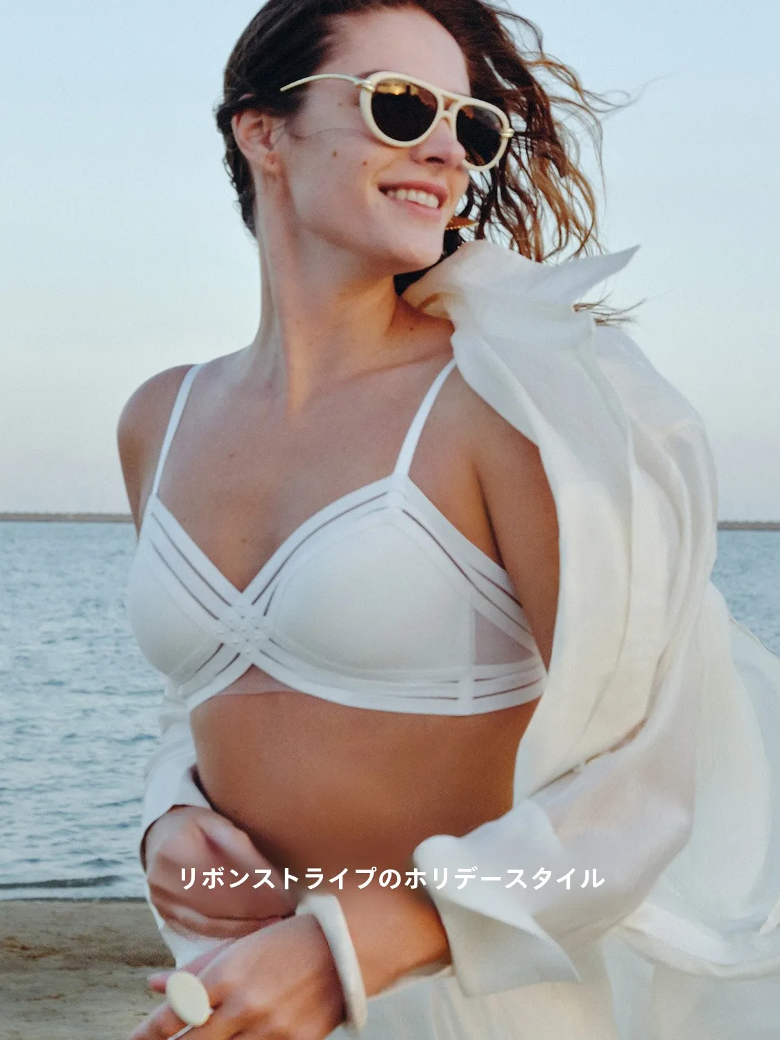 無縫のブラジャー【小さめ・オフショルダー対応】：胸垂れる原因を防ぐ極簡デザインの実用性解析