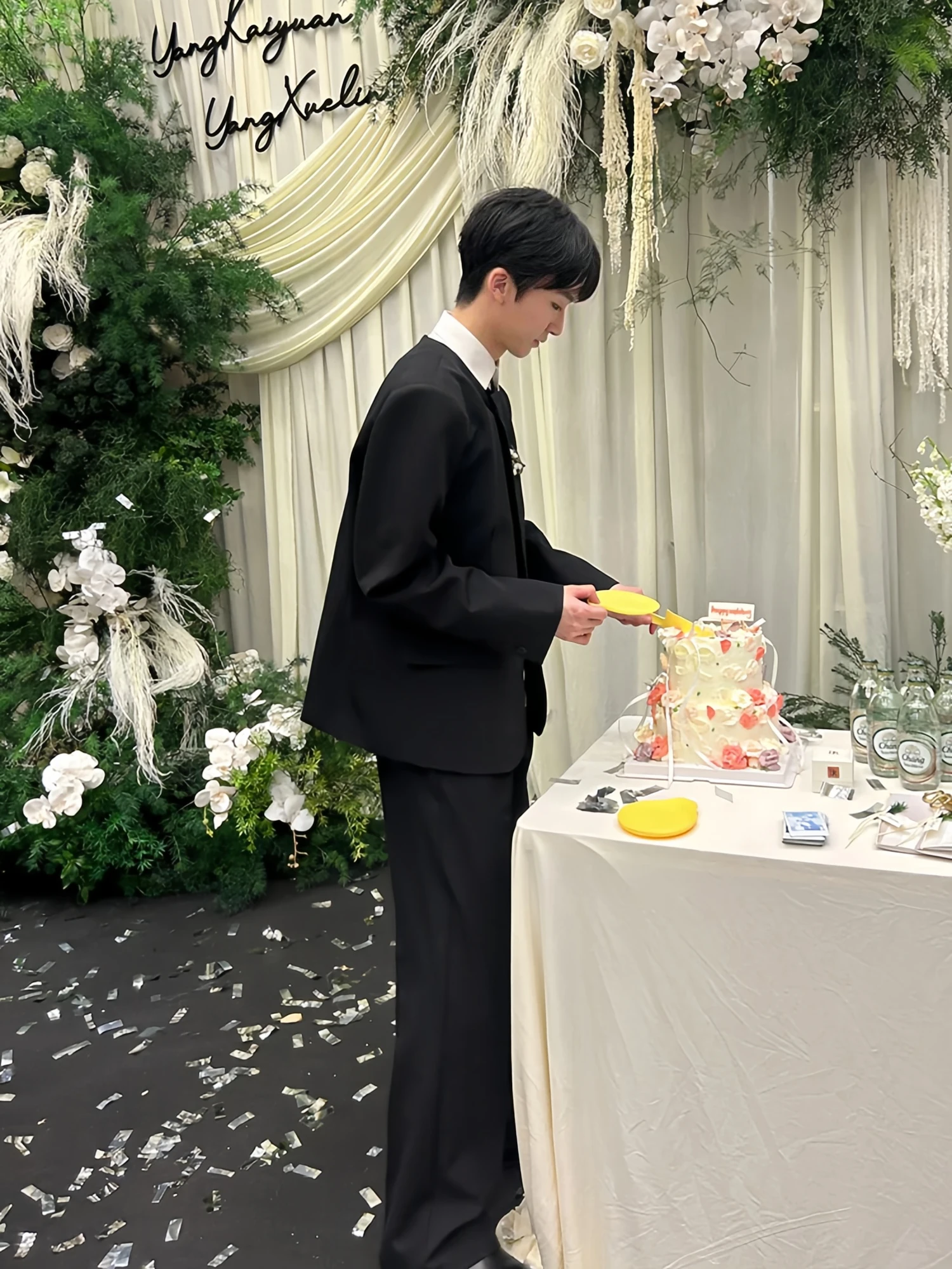 30代男性が春に着るべき「オフィスカジュアル」は、ビジネスカジュアルとどう違うの？