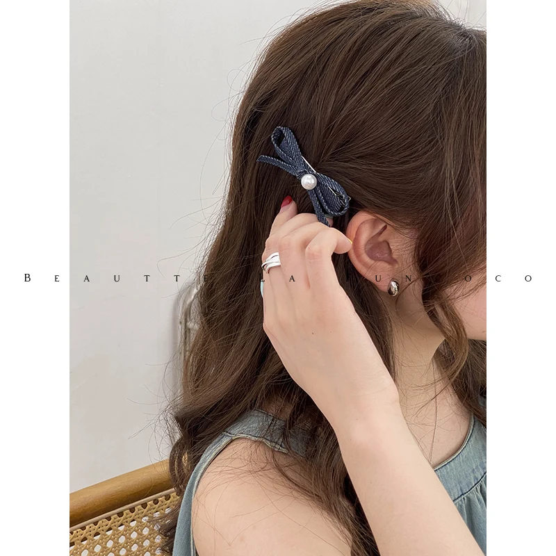 かぎ針で編むリボン小物：デニム素材のヘアクリップの実用性とデザイン解析