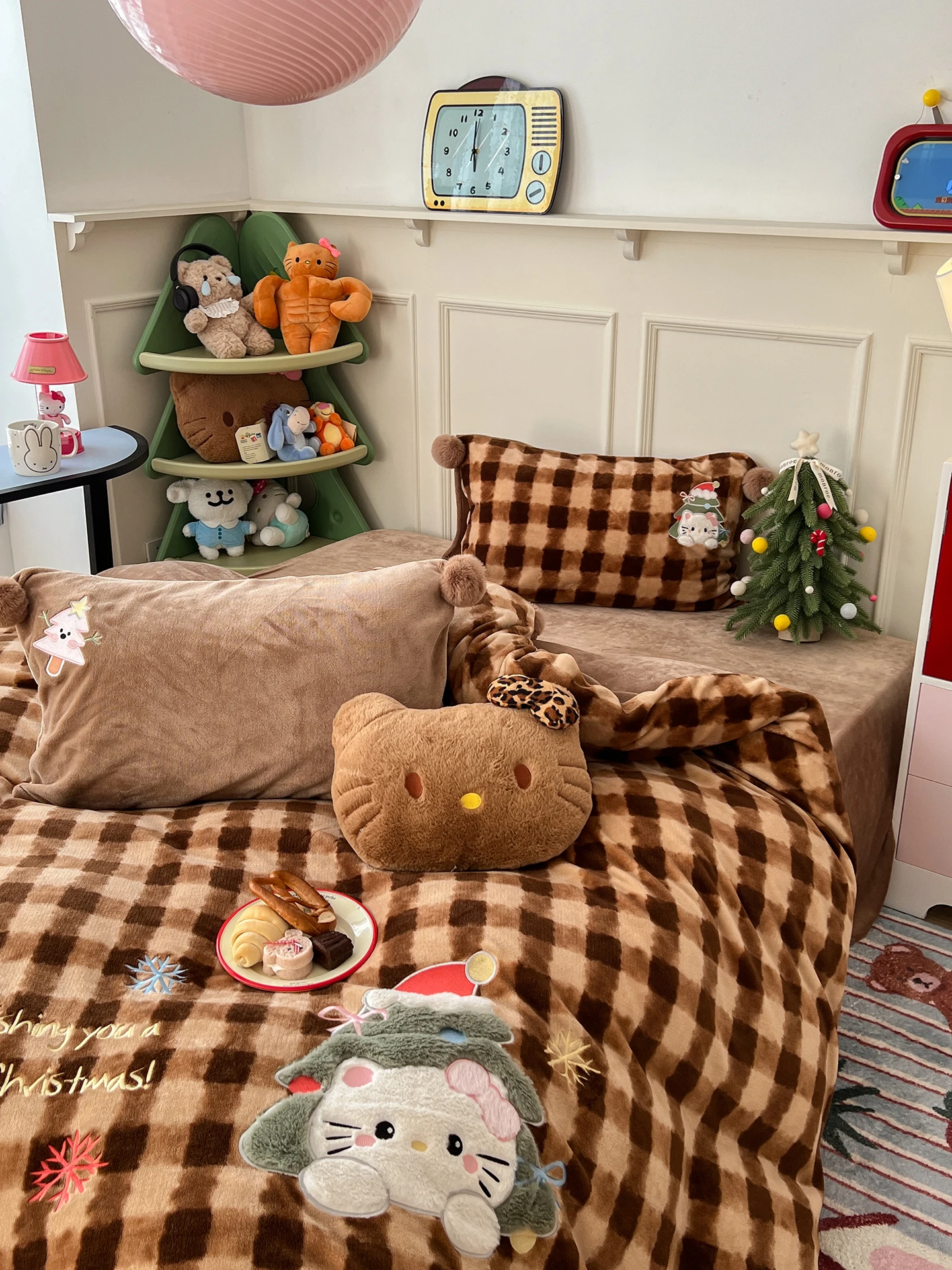 冬のリビングで心を癒すブランケットは、どう選ぶ？