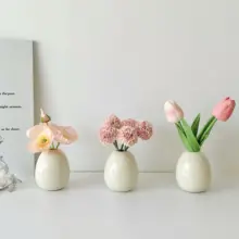 温かみのある陶器製デスク用花瓶【クリーム風・フェイクフラワー装飾・オフィスインテリア】