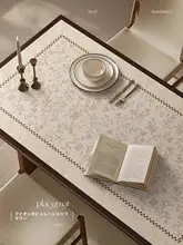 高級感ある花柄レザーのテーブルマット【防油・防水・リビング用】