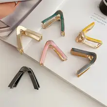 春用金属製 V字型ヘアクリップ【高いポニーテールに最適・高級感のあるデザイン】