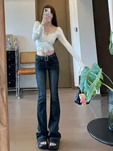 深い青のローライズフレアデニムパンツ【女性用・秋冬・スリムフィット】