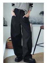 黒色の高腰ワイドレッグパンツ【ストレートシルエット・おしゃれなカジュアルスタイル】