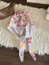 個性的なグラフィティプリントのハット【春夏用・甘めデザイン・顔周りを引き立てる・フード付き】