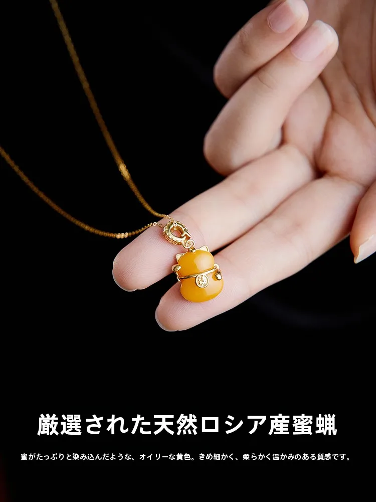 琥珀ネックレスを選ぶときに迷うなら、この1つのデザインが救う