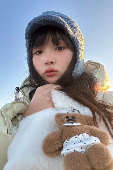 耳を保護するレイフォン帽子 女性 学生 秋冬季 単色 保温 ダックビルフライトキャップ
