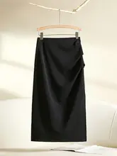 黒のデザイン感あるプリーツスタイルのスカート【高腰・スリット入り・包臀タイプ】
