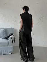 夏用ハーフジップタンクトップとワイドパンツのメンズカジュアルウェア（セットアップ対応）