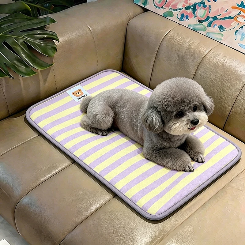 夏用犬用クールマット：冷感素材アイスシルクで大犬まで快適に