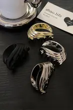 猫耳デザインのメタルヘアクリップ【春夏用・ツヤのある仕上げ】