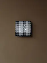 千鳥格デザインの静音壁掛け時計【インテリア装飾用・リビングルーム向け】