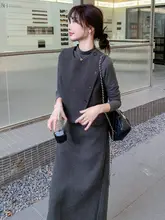グレー毛織りのベストとスカートのマッチングスタイル【上品で大人っぽい・春秋向け】（セットアップ対応）